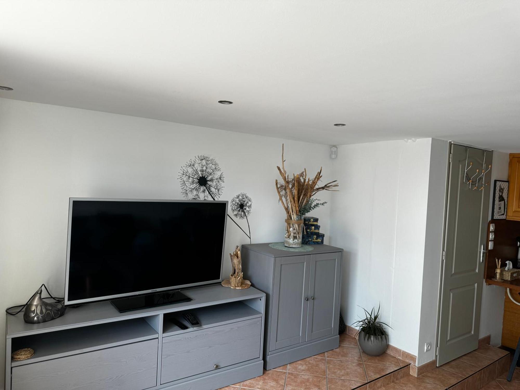 Au Calme Dans Maison En Rez De Jardin A 2,2 Kms Du Groupama Stadium Et Salle Ldlc Arena Meyzieu Eksteriør billede